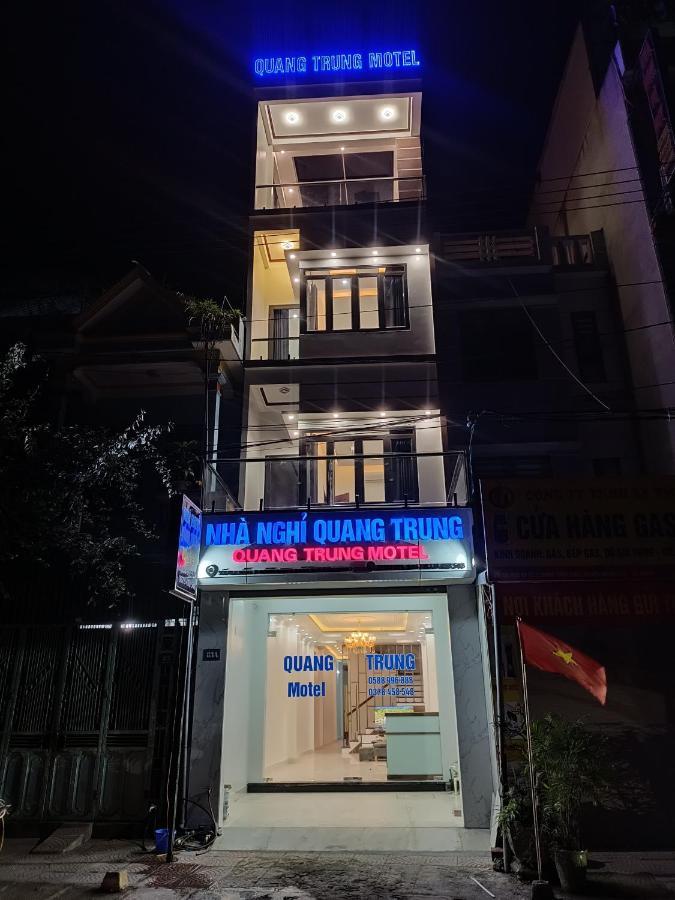 Nhà Nghỉ QUANG TRUNG Đồng Văn Esterno foto