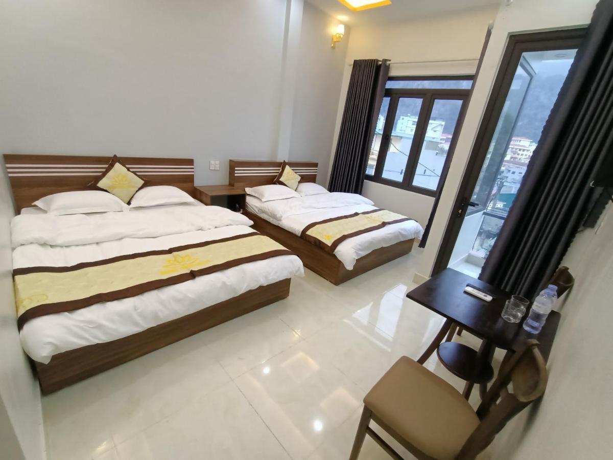 Nhà Nghỉ QUANG TRUNG Đồng Văn Esterno foto