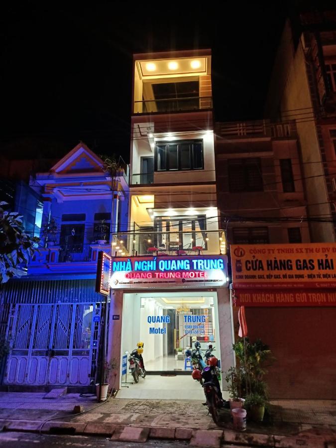 Nhà Nghỉ QUANG TRUNG Đồng Văn Esterno foto